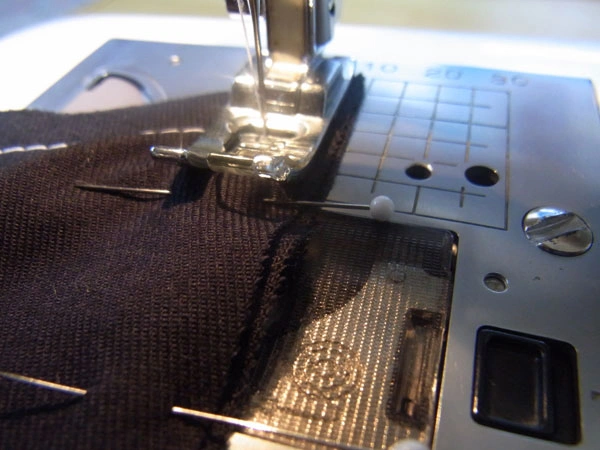 Sewing the collar tip