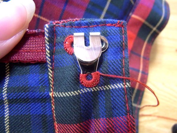 Sewing hook radially from inner to outer circle